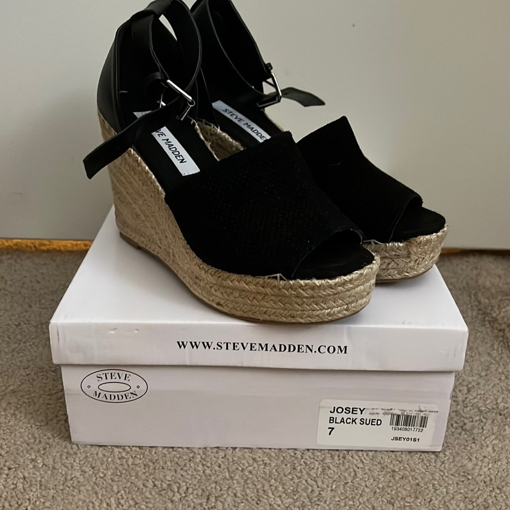 Steve Madden Josey Black Suede Wedges